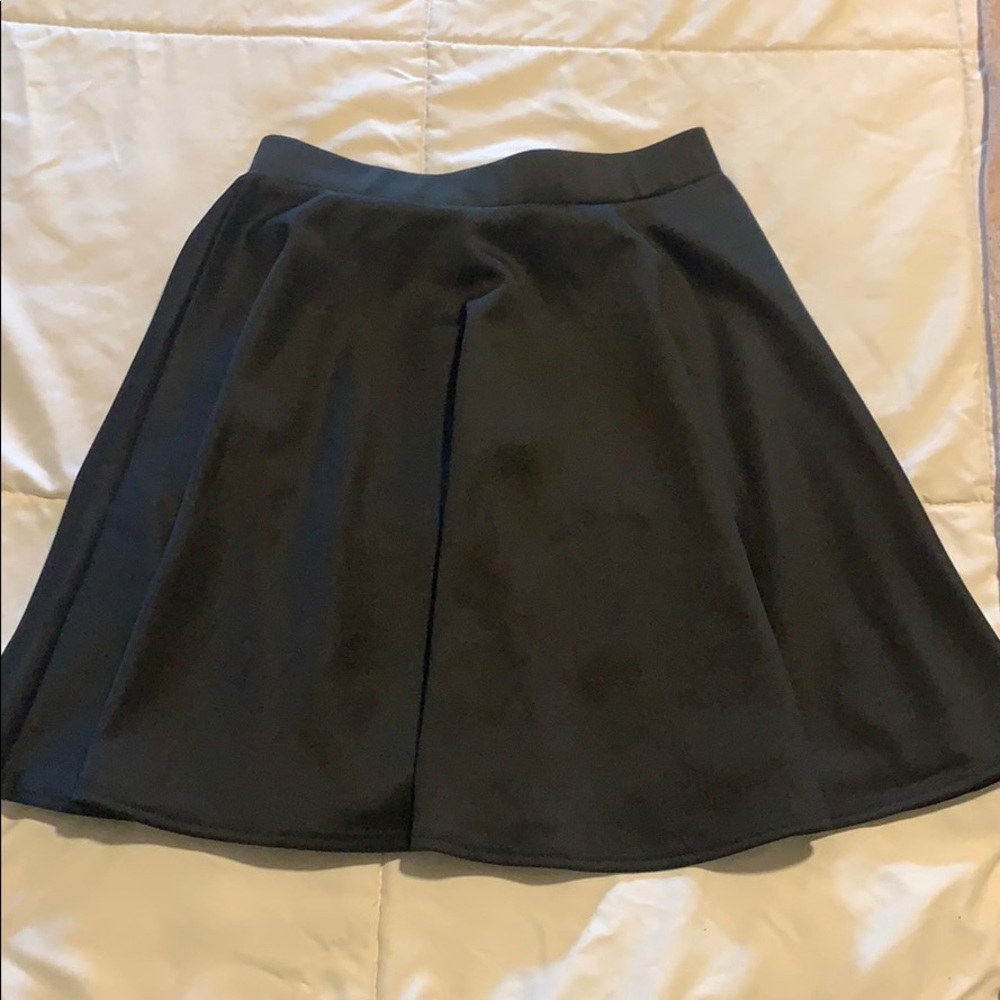 Black skater skirt